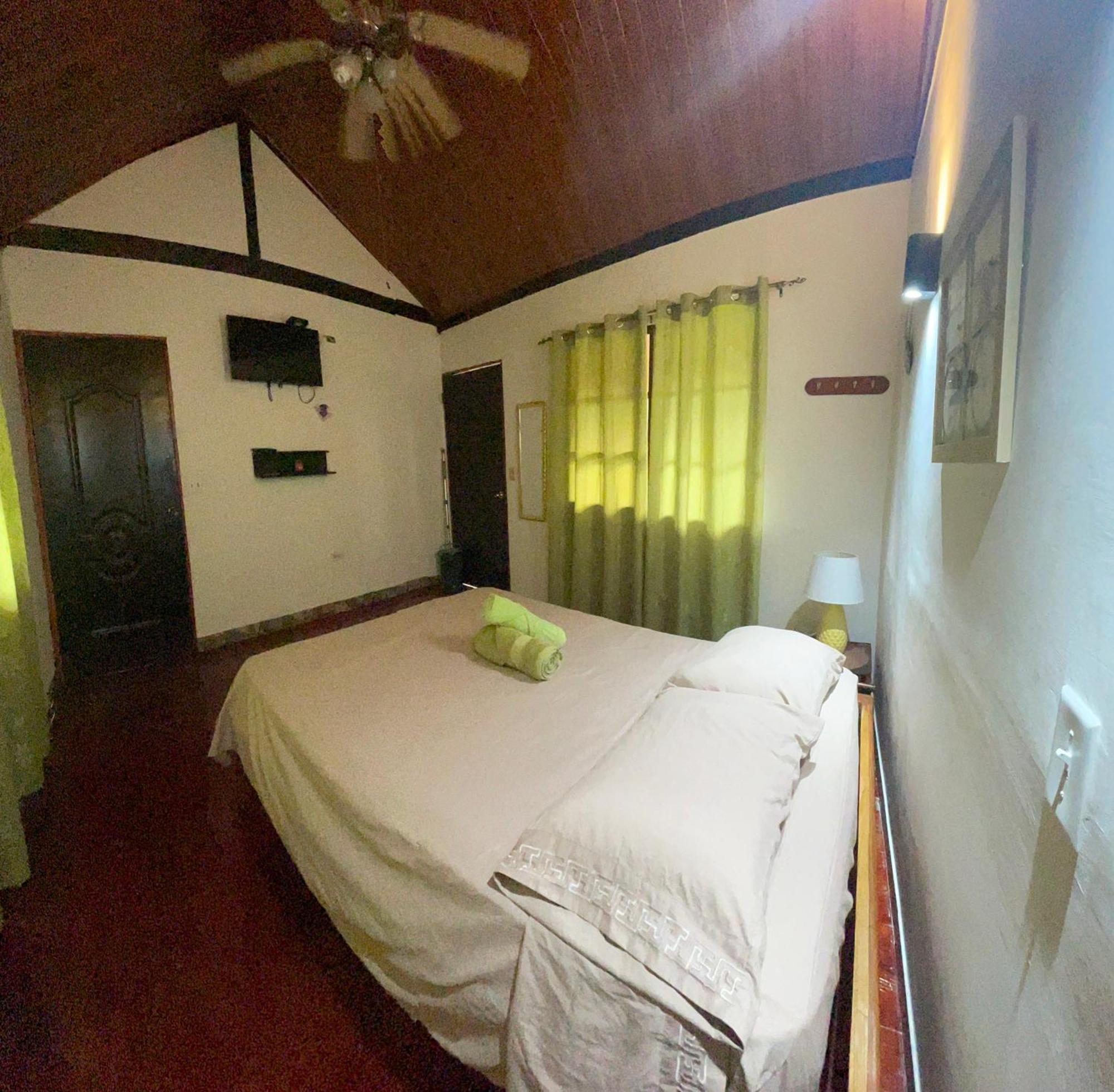 La India Dormida El Valle de Anton